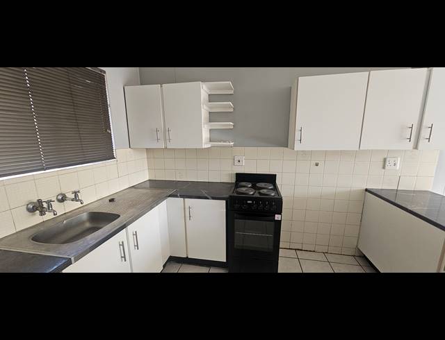 2 BEDROOM TOWNHOUSE FOR SALE IN NEW REDRUTH